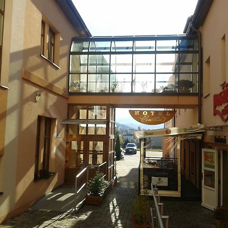 Parkhotel Centrum Spišská Nová Ves Eksteriør bilde
